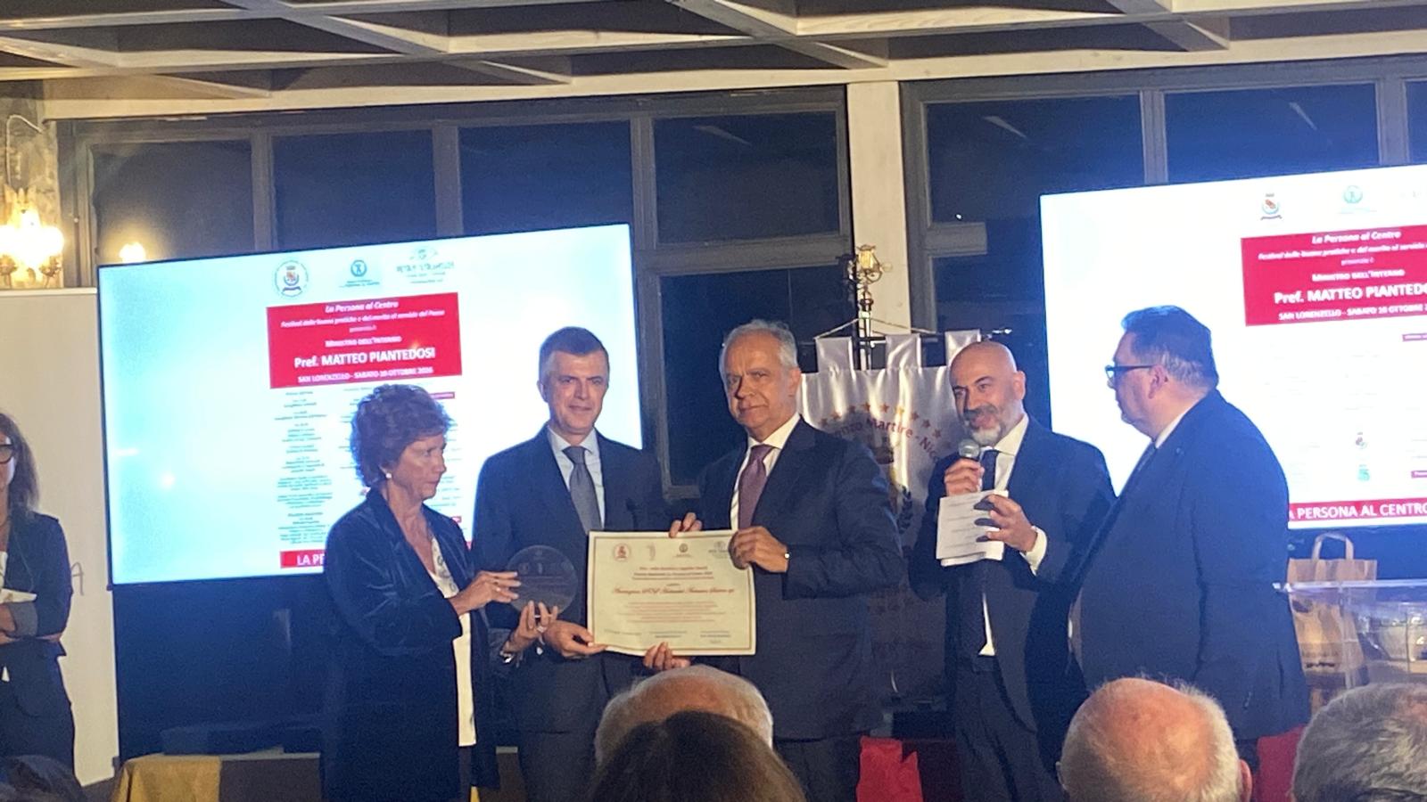 Salerno, l’associazione “Sos Antiracket Antiusura” premiata dal ministro Piantedosi