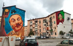 Salerno, Mariconda celebra i maestri del teatro salernitano con un murale