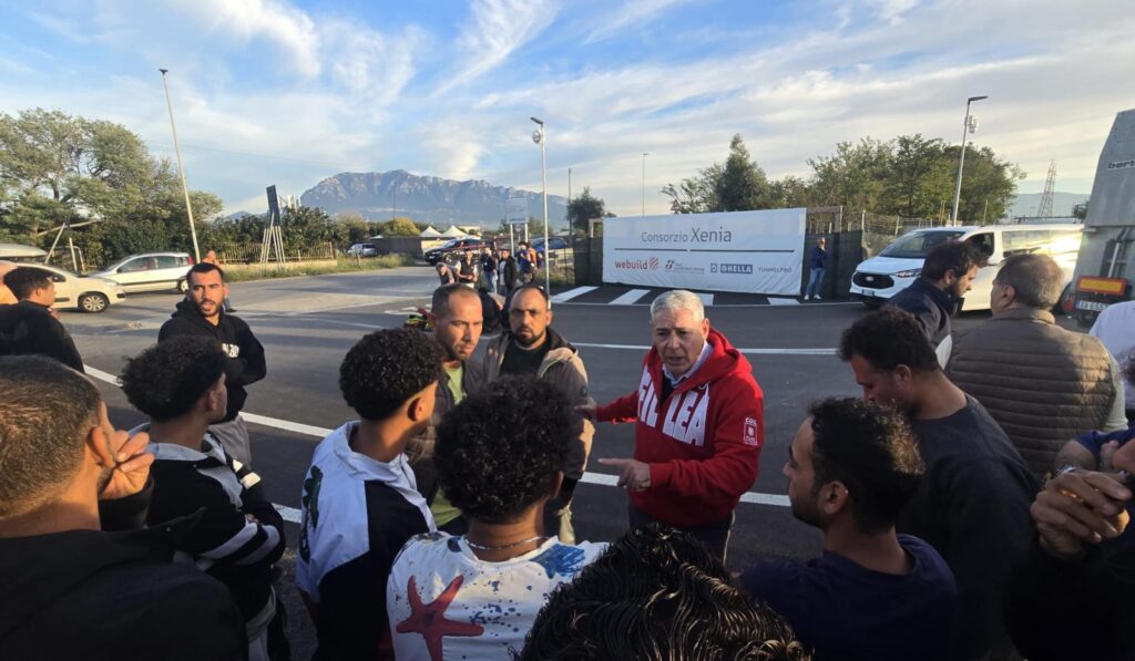AV, operai egiziani senza lavoro e senza stipendio da oltre tre settimane: tensione al campo base di Campagna
