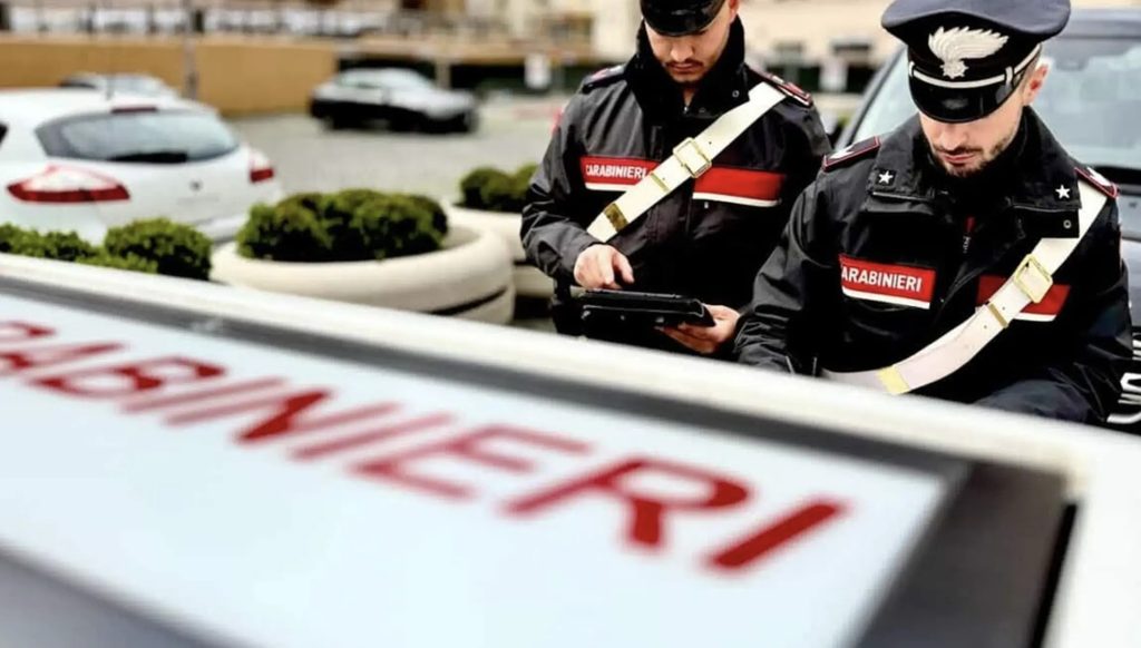 Pontecagnano, madre segregata in casa: arrestato il figlio