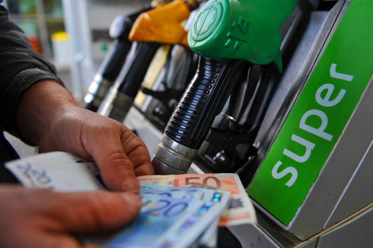 Blocco tir nel Cilento, stop a rifiuti ingombranti e scuolabus