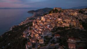 Il fascino innato di Castellabate nella terza puntata del podcast di Cilento Vallo di Diano Experience