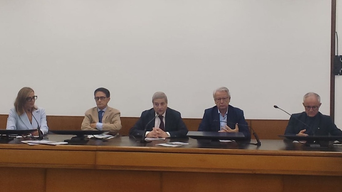 Presentata Salerno Medica, D’Angelo: «Rivista di servizio per i medici, aperta anche ai cittadini»