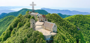 Madonna del Monte, striscioni a Capaccio: cresce il confronto dopo la polemica tra Novi e Agropoli