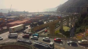 Salerno, viadotto Gatto: fino a 700 euro per le pratiche dei tir